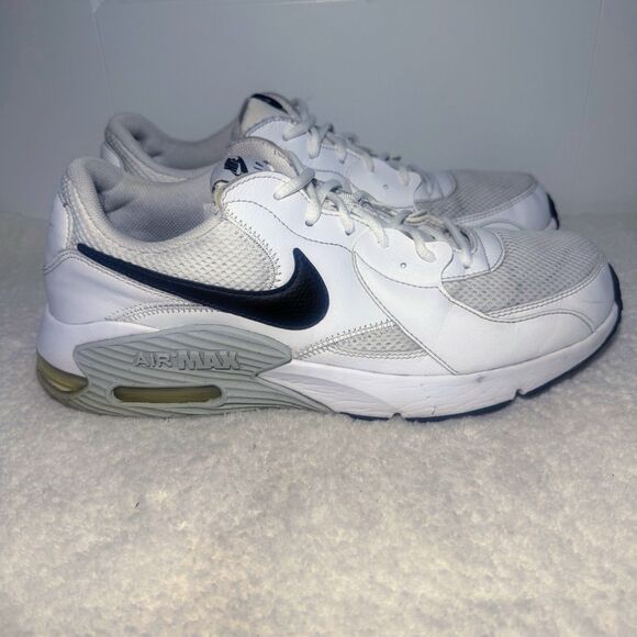 Men’s Nike Air Max Excee Size 11.5 White 2020 Sneakers CD4165-100 - Picture 2 of 9